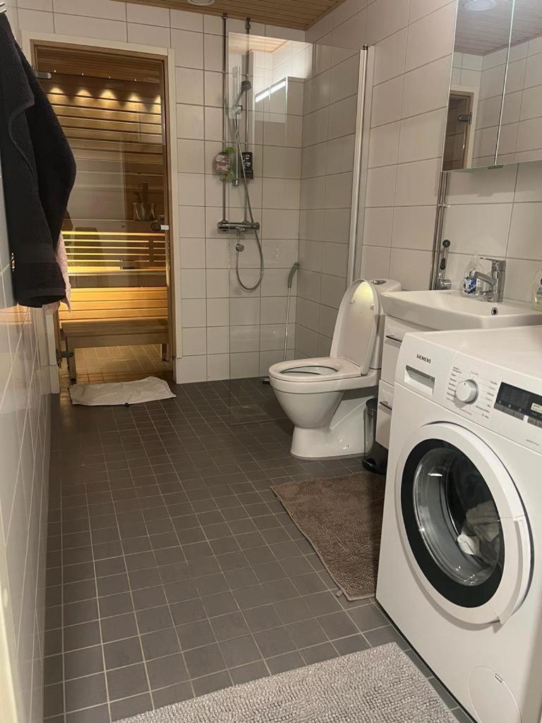 Modern City Apartment With Sauna Nearby The Airport Vantaa Buitenkant foto